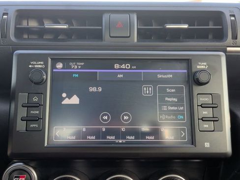 Used 2025 Toyota GR86 Premium w/ Performance Package image 19