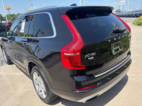 Used 2020 Volvo XC90 T6 Momentum AWD/4WD image 8
