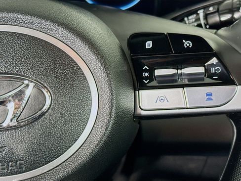 Used 2022 Hyundai Elantra SEL w/ Convenience Package FWD image 14