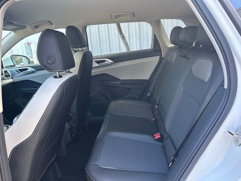 New 2026 Volkswagen Taos SE image 44