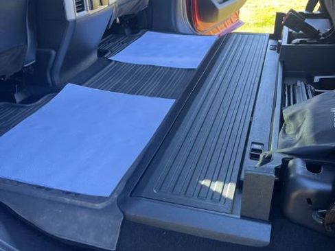 Used 2021 Ford F250 Lariat image 29