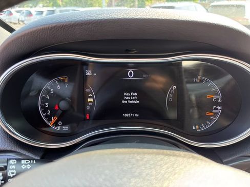 Used 2019 Jeep Grand Cherokee Altitude AWD/4WD image 18