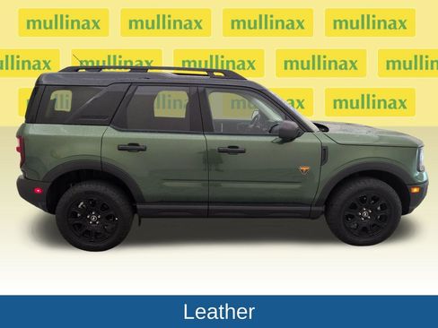 Used 2025 Ford Bronco Sport Badlands image 8