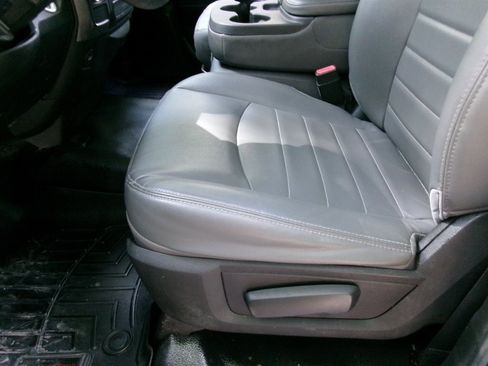 Used 2019 RAM 1500 Tradesman w/ Chrome Appearance Group RWD image 13