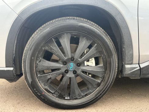 Used 2020 Subaru Ascent Limited image 11