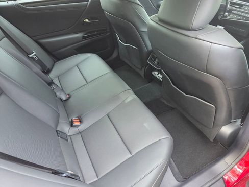Used 2024 Lexus ES 350 w/ Premium Package FWD image 28