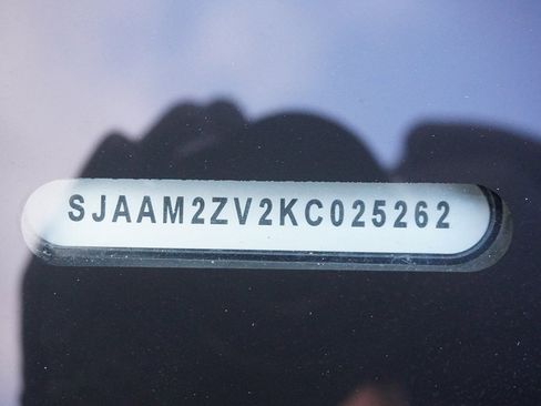 Used 2019 Bentley Bentayga V8 image 78