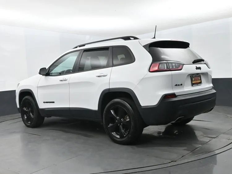 Used 2020 Jeep Cherokee Latitude Plus AWD/4WD image 9