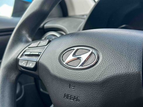 Used 2022 Hyundai Kona SEL image 29