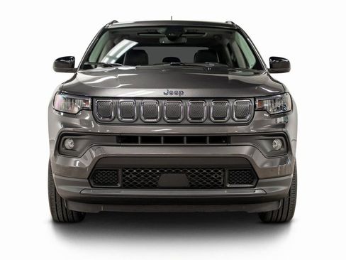 Used 2022 Jeep Compass Latitude w/ Sun and Sound Group image 2