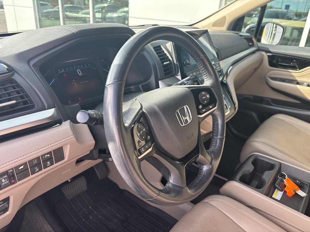 Used 2018 Honda Odyssey Elite image 3