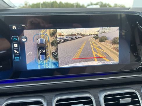 Certified 2025 Mercedes-Benz GLS 450 4MATIC image 41