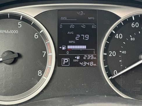 Used 2024 Nissan Versa S w/ Trunk Package image 26