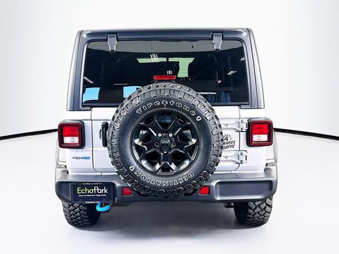 Used 2023 Jeep Wrangler Unlimited w/ 8.4" Radio Group AWD/4WD image 7