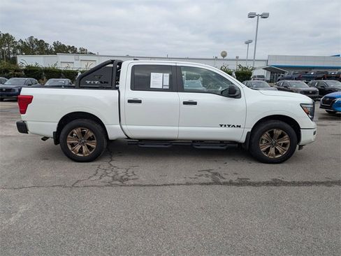 Used 2024 Nissan Titan SV w/ SV Bronze Edition Package image 2