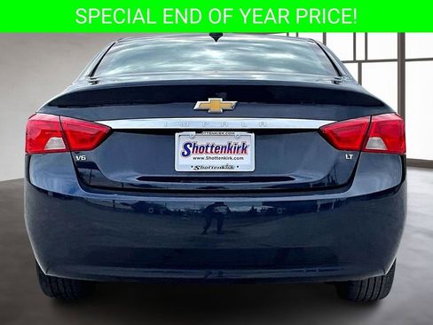 Used 2016 Chevrolet Impala LT w/ Convenience Package image 5