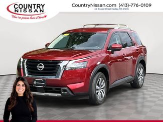Used 2024 Nissan Pathfinder SL AWD/4WD video 1