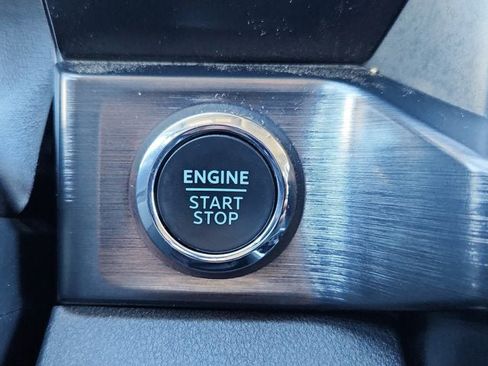Certified 2024 Ford F250 Lariat image 25