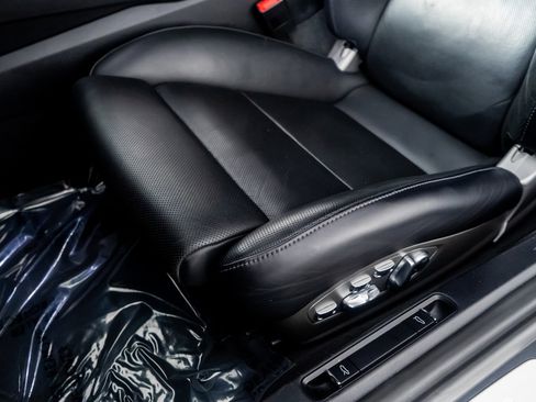 Used 2019 Porsche 911 Turbo w/ Light Design Package image 28