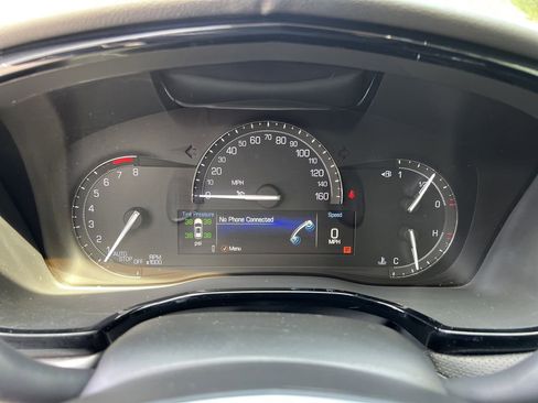 Used 2018 Cadillac XT5 Luxury w/ Driver Awareness Package FWD image 22