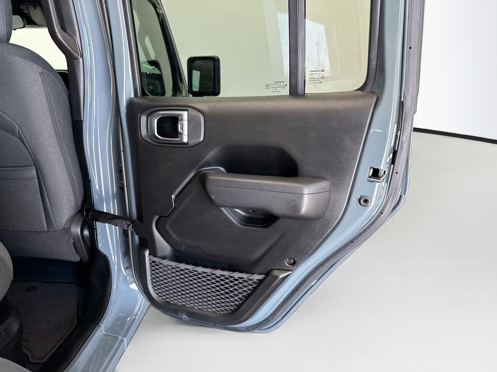 Used 2024 Jeep Wrangler Unlimited AWD/4WD image 29