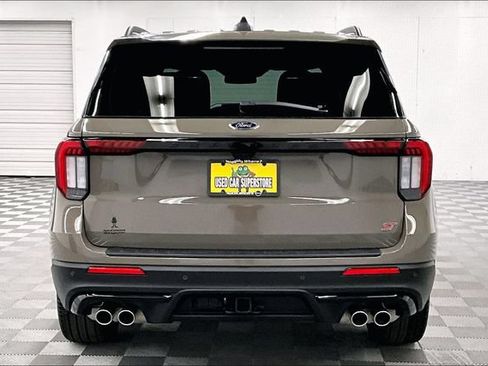 Used 2026 Ford Explorer ST AWD/4WD image 5