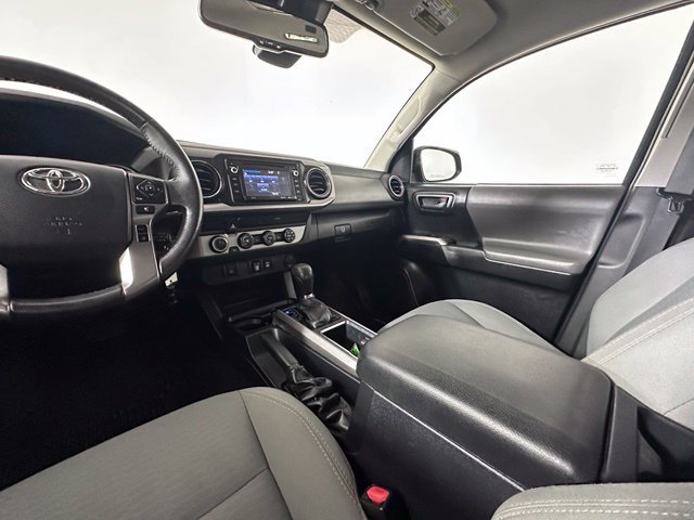 Used 2019 Toyota Tacoma SR5 AWD/4WD image 22