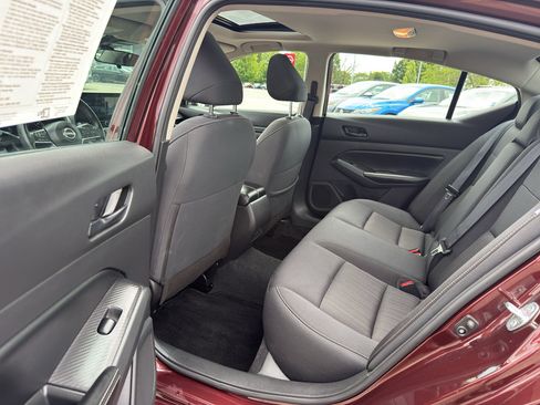 Certified 2024 Nissan Altima 2.5 SV w/ SV Premium Package FWD image 30