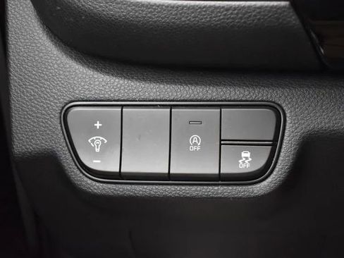 Used 2025 Kia Seltos S FWD image 22