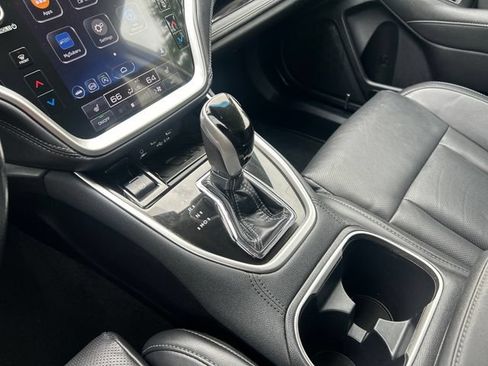 Used 2021 Subaru Outback Limited AWD/4WD image 15