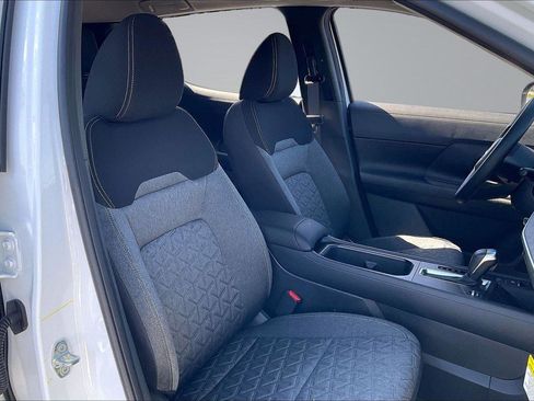 New 2026 Nissan Kicks SV w/ SV Premium Package FWD image 9