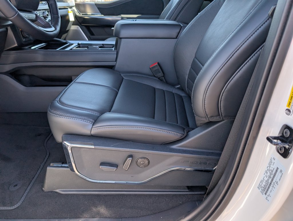New 2026 Ford F250 Platinum AWD/4WD image 8