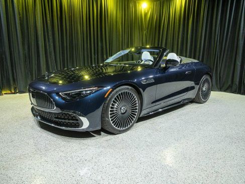 New 2026 Mercedes-Benz Maybach SL 680 image 2