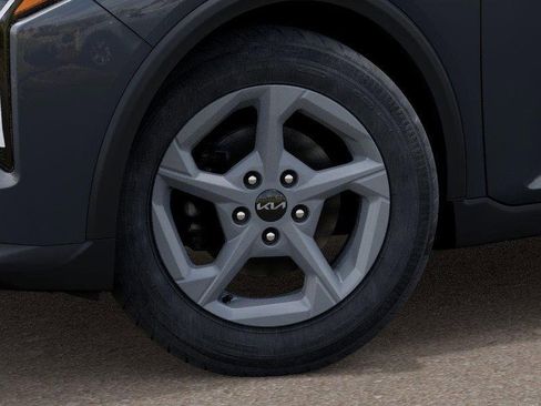 New 2025 Kia K4 LXS image 9