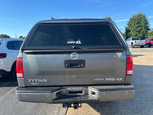 Used 2014 Nissan Titan PRO-4X AWD/4WD image 5