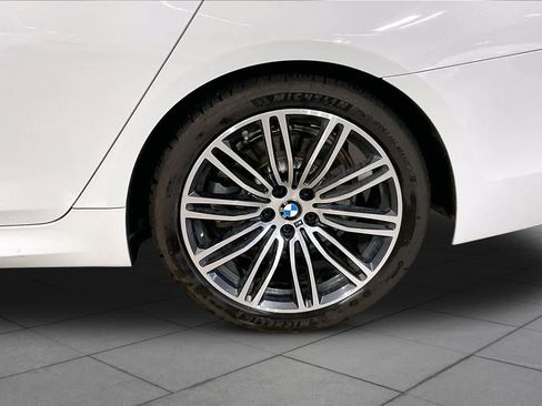 Used 2017 BMW 530i RWD image 10