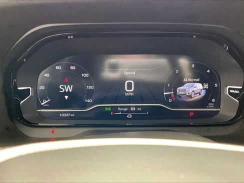 Used 2024 GMC Yukon Denali image 22