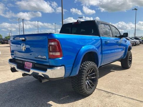 Used 2022 RAM 1500 Laramie AWD/4WD image 7