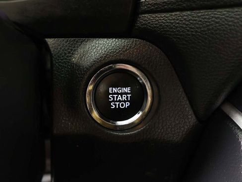 Used 2025 Toyota RAV4 XLE image 37