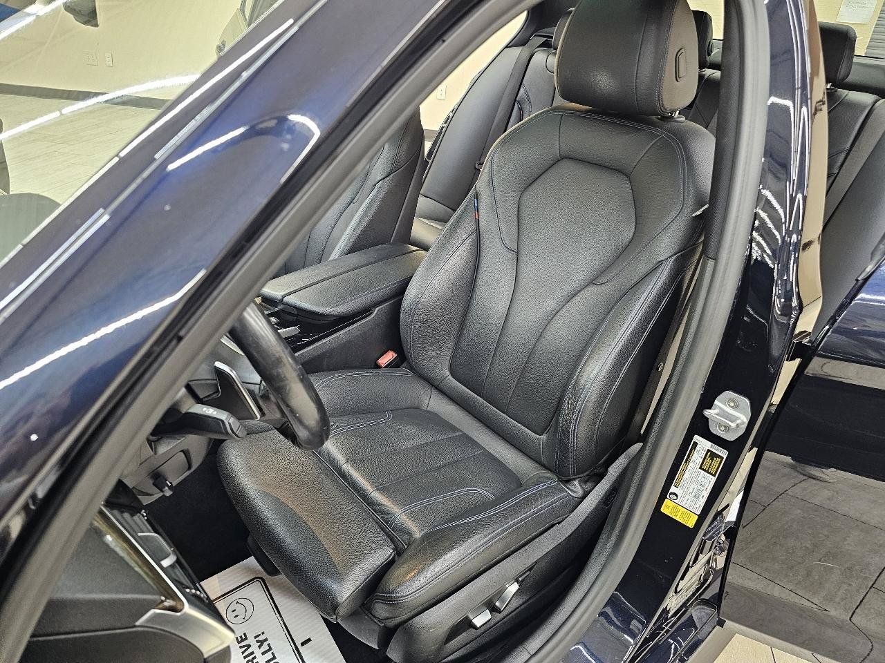 Used 2019 BMW 530i w/ M Sport Package RWD image 18
