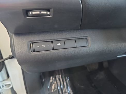 Used 2023 Nissan Pathfinder Rock Creek AWD/4WD image 25