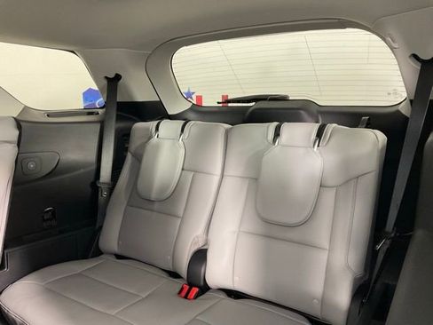 New 2026 Ford Explorer Active w/ Active Comfort Package image 17