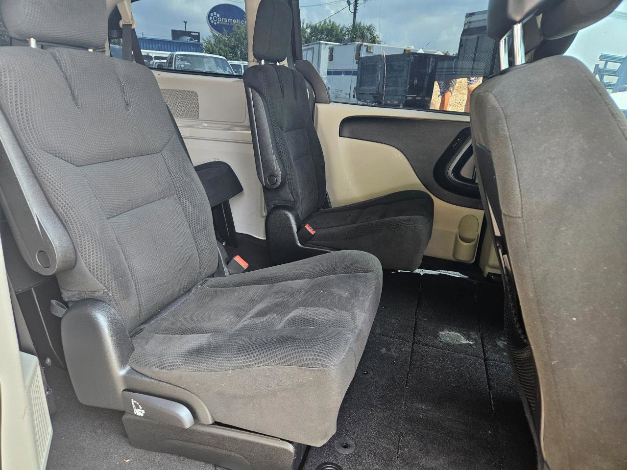 Used 2016 Dodge Grand Caravan SE w/ Quick Order Package 29E SE FWD image 14