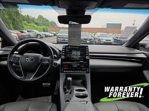 Used 2019 Toyota Avalon XSE w/ All Weather Liner Package FWD image 10