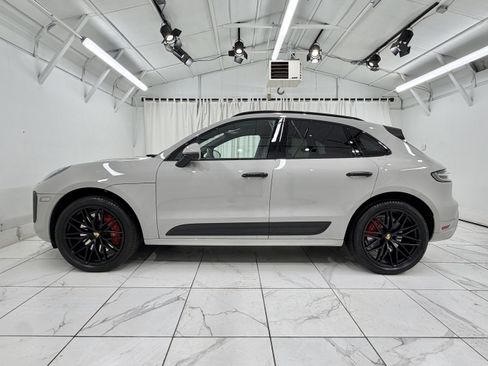 Certified 2023 Porsche Macan GTS AWD/4WD image 2