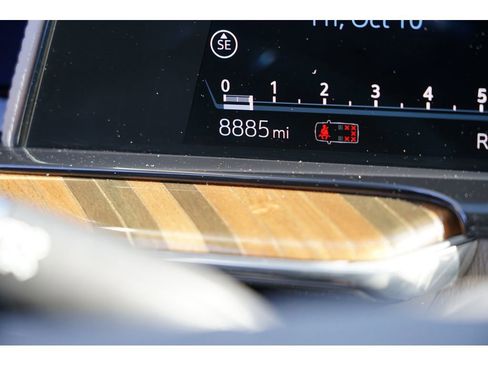 Used 2024 Cadillac Escalade Sport Platinum image 35