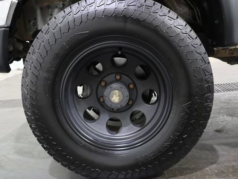 Used 2001 Toyota Tacoma 4x4 Xtracab w/ SR5 Pkg w/ Chrome Pkg image 6
