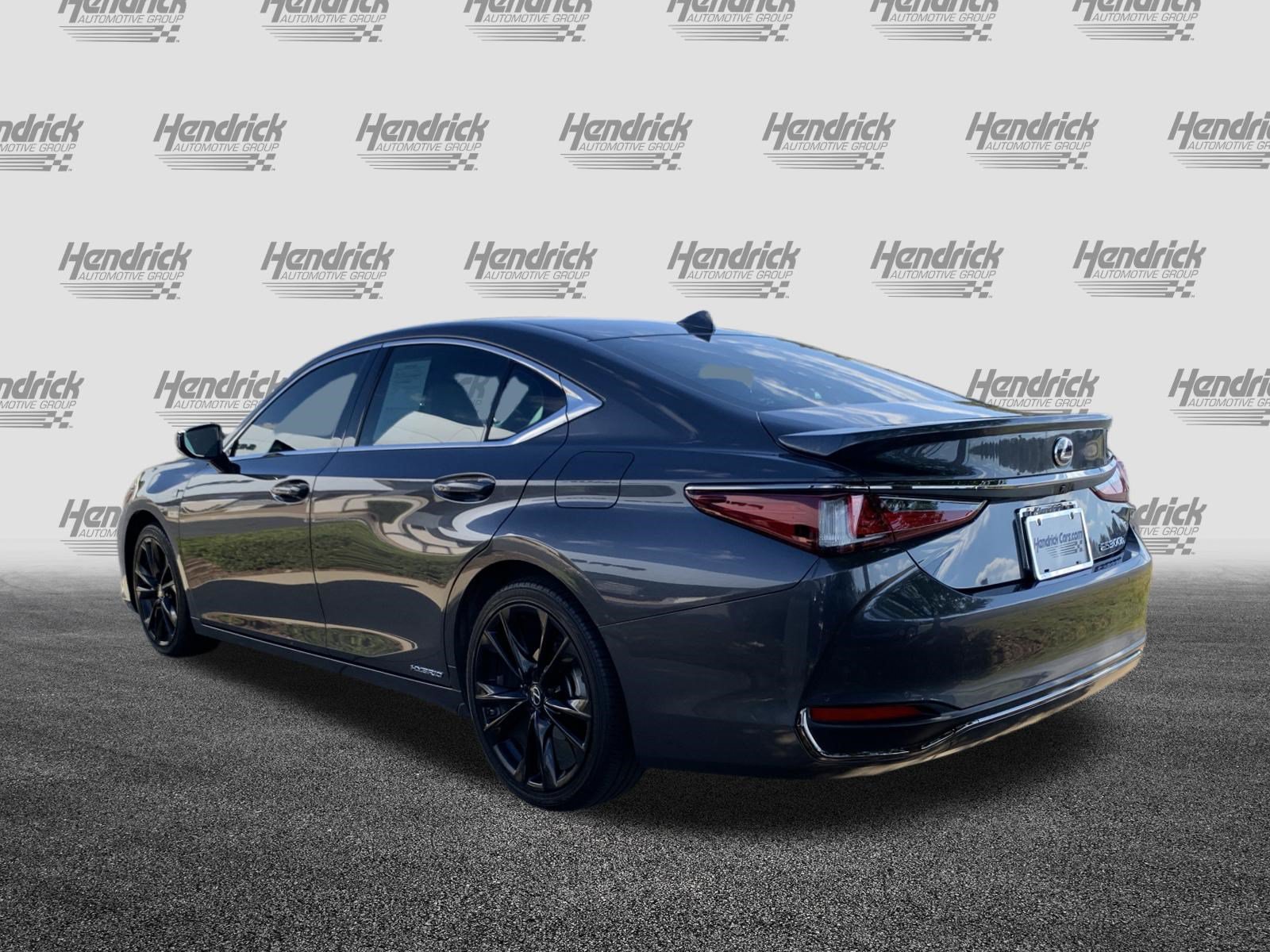 Used 2022 Lexus ES 300h F Sport w/ Accessory Package 2 FWD image 8