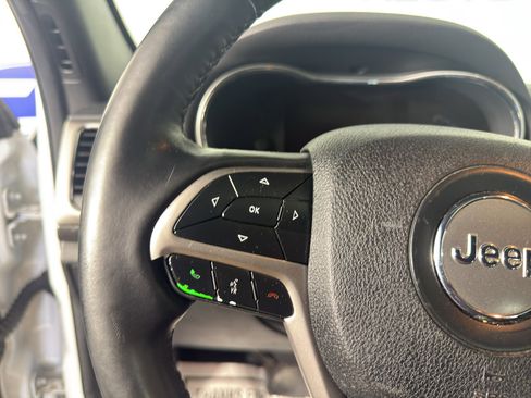 Used 2018 Jeep Grand Cherokee Altitude image 19