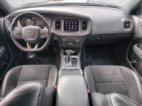 Used 2022 Dodge Charger Scat Pack w/ Dynamics Package RWD image 18